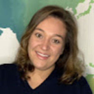 Meet your Posher, Adriana